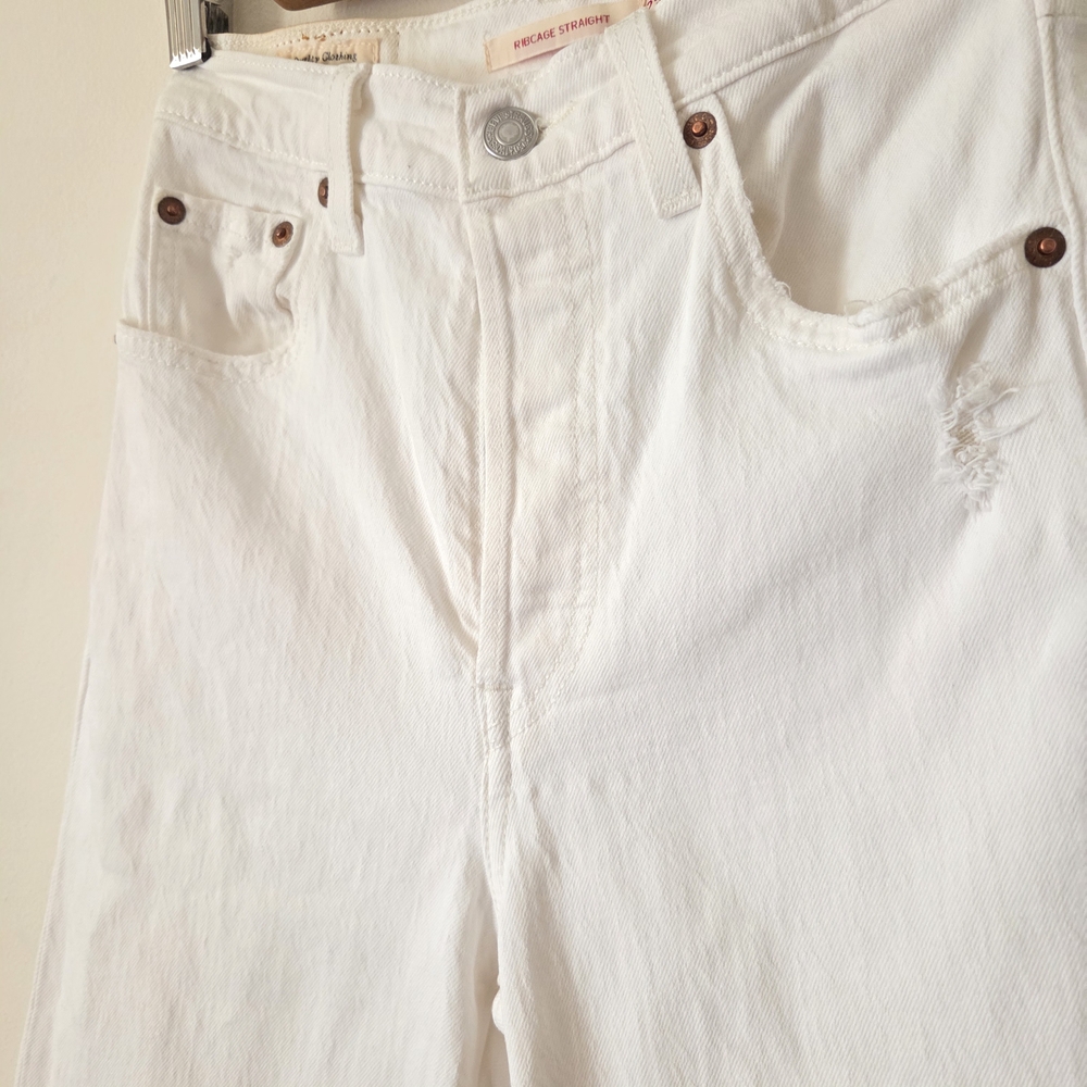 lEVI'S White Jeans - Picture 3 of 13